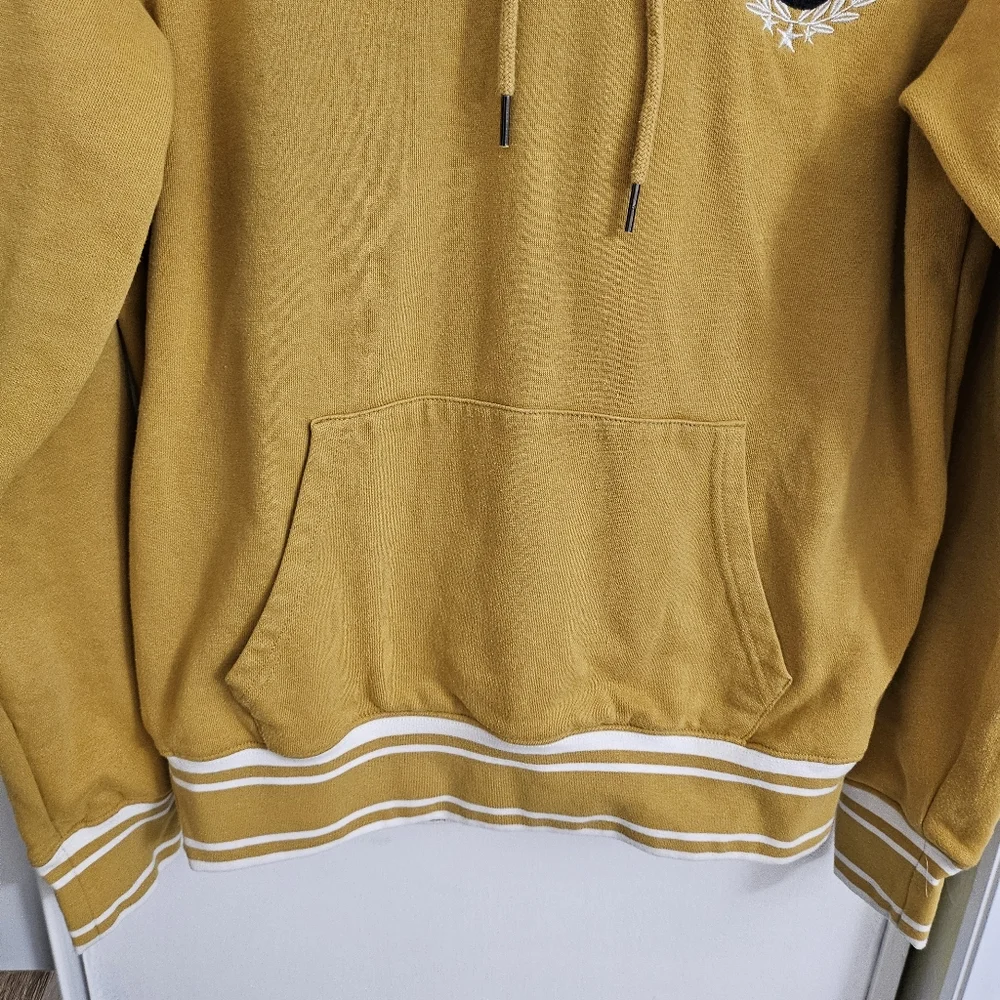 True Religion Sweatshirt Mens Medium Yellow Coast Collegiate Pullover Hoodie